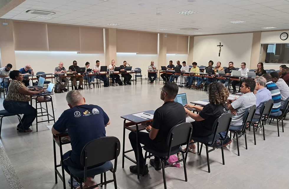 Início da Assembleia dos Escolápios no Brasil